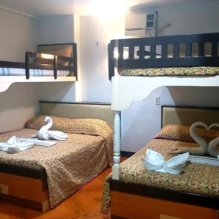 Sola Eleganza Apartelle 奎松市 外观 照片