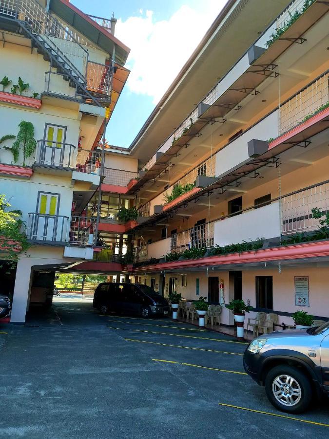 Sola Eleganza Apartelle 奎松市 外观 照片