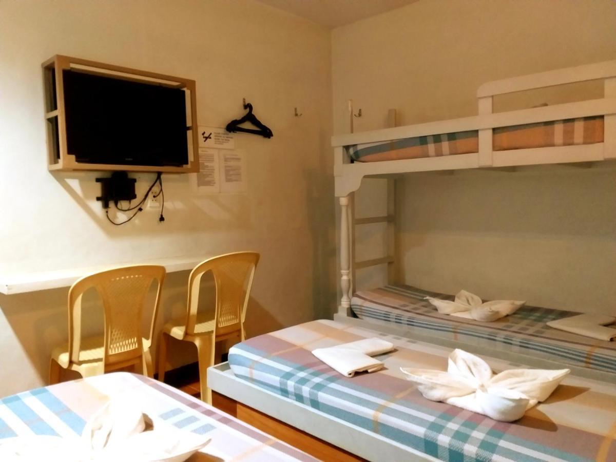 Sola Eleganza Apartelle 奎松市 外观 照片