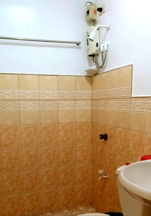 Sola Eleganza Apartelle 奎松市 外观 照片
