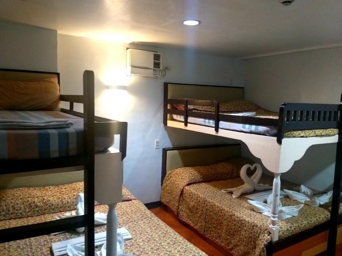 Sola Eleganza Apartelle 奎松市 外观 照片